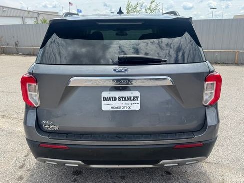 Used 2022 Ford Explorer XLT w/ Equipment Group 202A RWD image 5