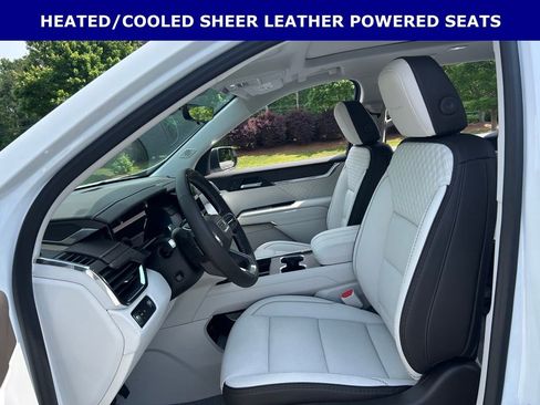 New 2026 GMC Acadia Denali w/ Super Cruise Package FWD image 6