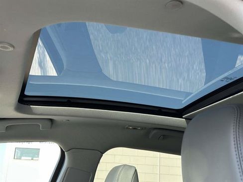 Used 2022 Lincoln Corsair AWD w/ Premium Package image 16