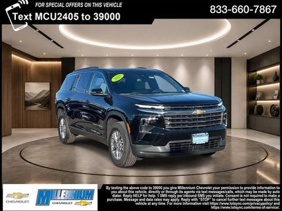Used 2025 Chevrolet Traverse LT