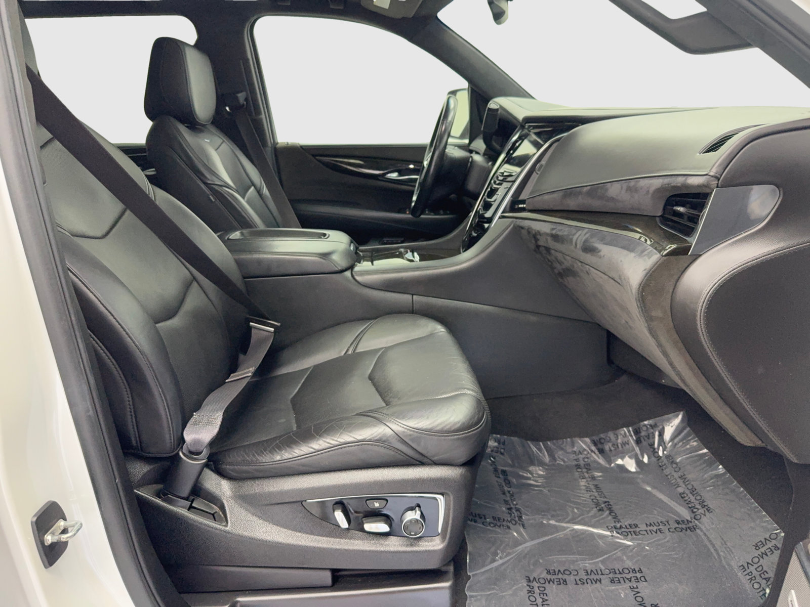 Used 2016 Cadillac Escalade Platinum AWD/4WD image 43