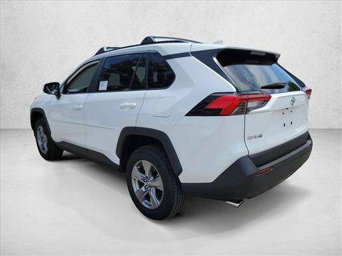 Used 2025 Toyota RAV4 XLE w/ Convenience Package FWD image 7