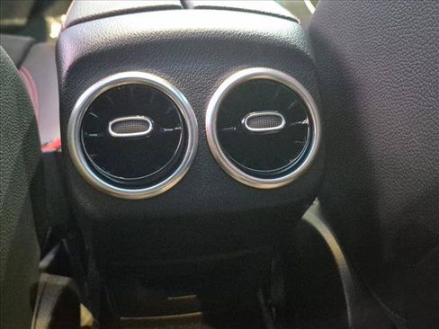 Used 2023 Mercedes-Benz CLA 250 4MATIC image 17