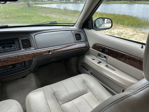Used 2009 Mercury Grand Marquis LS image 26