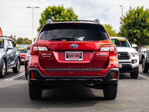 Used 2018 Subaru Outback 2.5i Limited AWD/4WD image 10