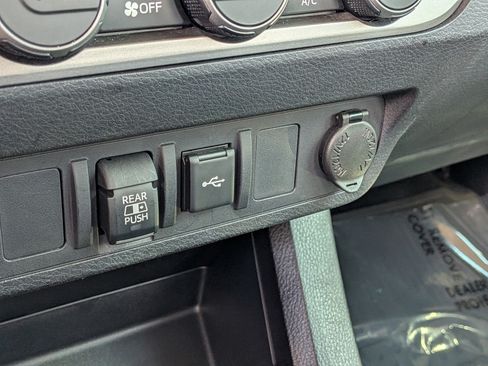 Used 2022 Toyota Tacoma SR5 w/ Technology Package RWD image 29