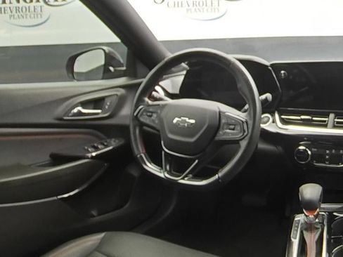 Used 2024 Chevrolet Trax RS w/ Driver Confidence Package FWD image 16