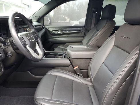 Used 2022 GMC Yukon Denali image 18