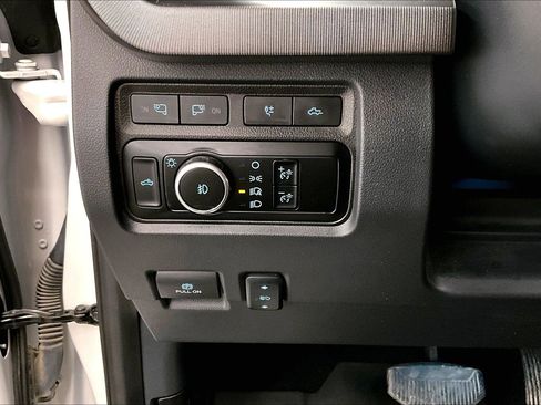 Used 2024 Ford F350 Platinum AWD/4WD image 38