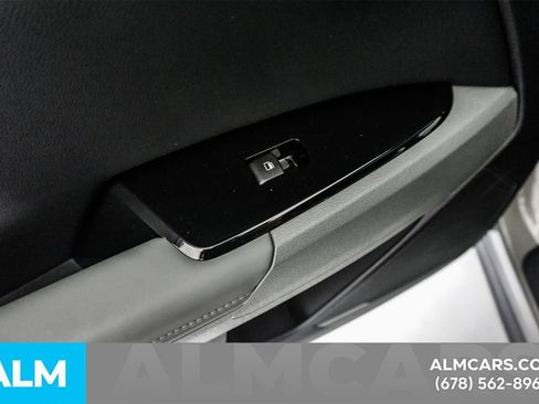 Used 2025 Kia Sportage X-Line AWD/4WD image 47