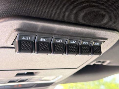 Used 2025 Ford F150 Raptor AWD/4WD image 28