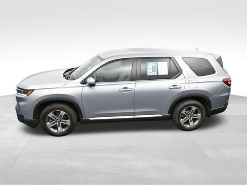 Used 2025 Honda Pilot EX-L image 31