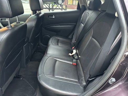 Used 2011 Nissan Rogue SV w/ SL Pkg FWD image 10
