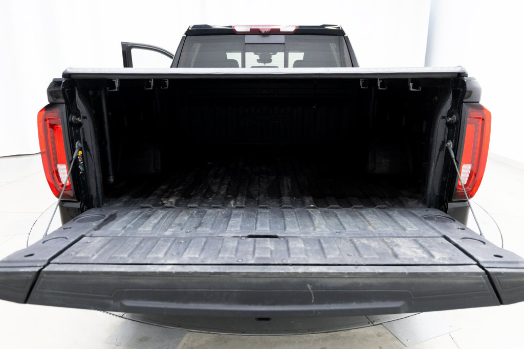 Used 2024 GMC Sierra 1500 AT4 w/ Technology Package AWD/4WD image 28