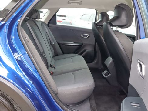 Used 2025 Kia K4 FWD image 23
