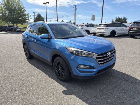 Used 2016 Hyundai Tucson SE w/ Option Group 02 AWD/4WD image 8