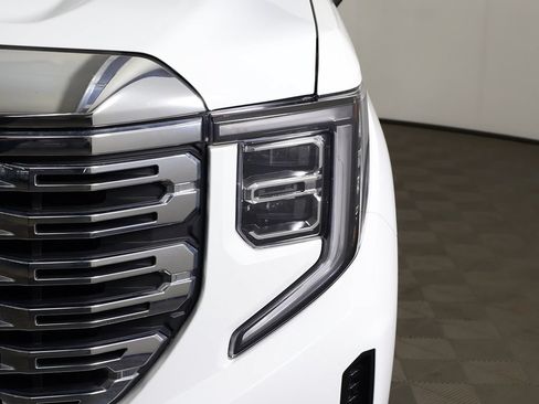 Used 2024 GMC Sierra 1500 Denali w/ Denali Reserve Package AWD/4WD image 19