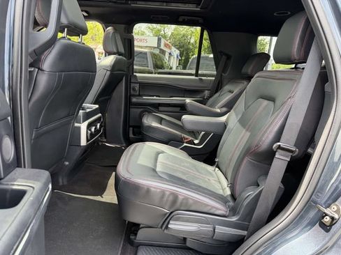 Used 2023 Ford Expedition Limited AWD/4WD image 14