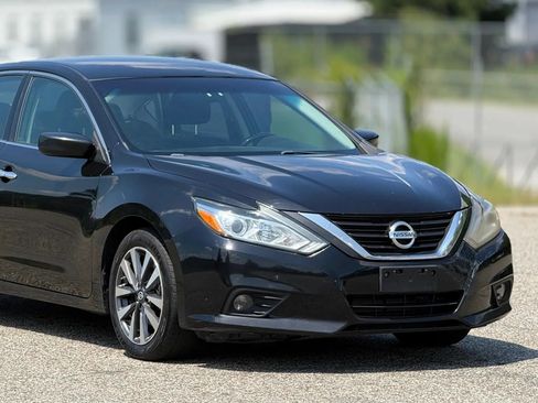 Used 2017 Nissan Altima 2.5 SV FWD image 15