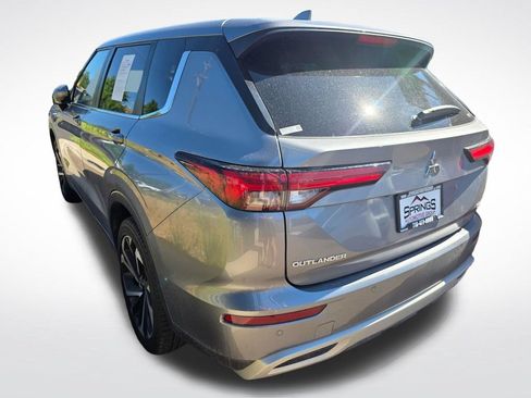 Used 2023 Mitsubishi Outlander SE AWD/4WD image 4