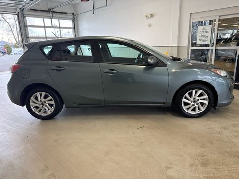 Used 2013 MAZDA MAZDA3 i Touring image 4