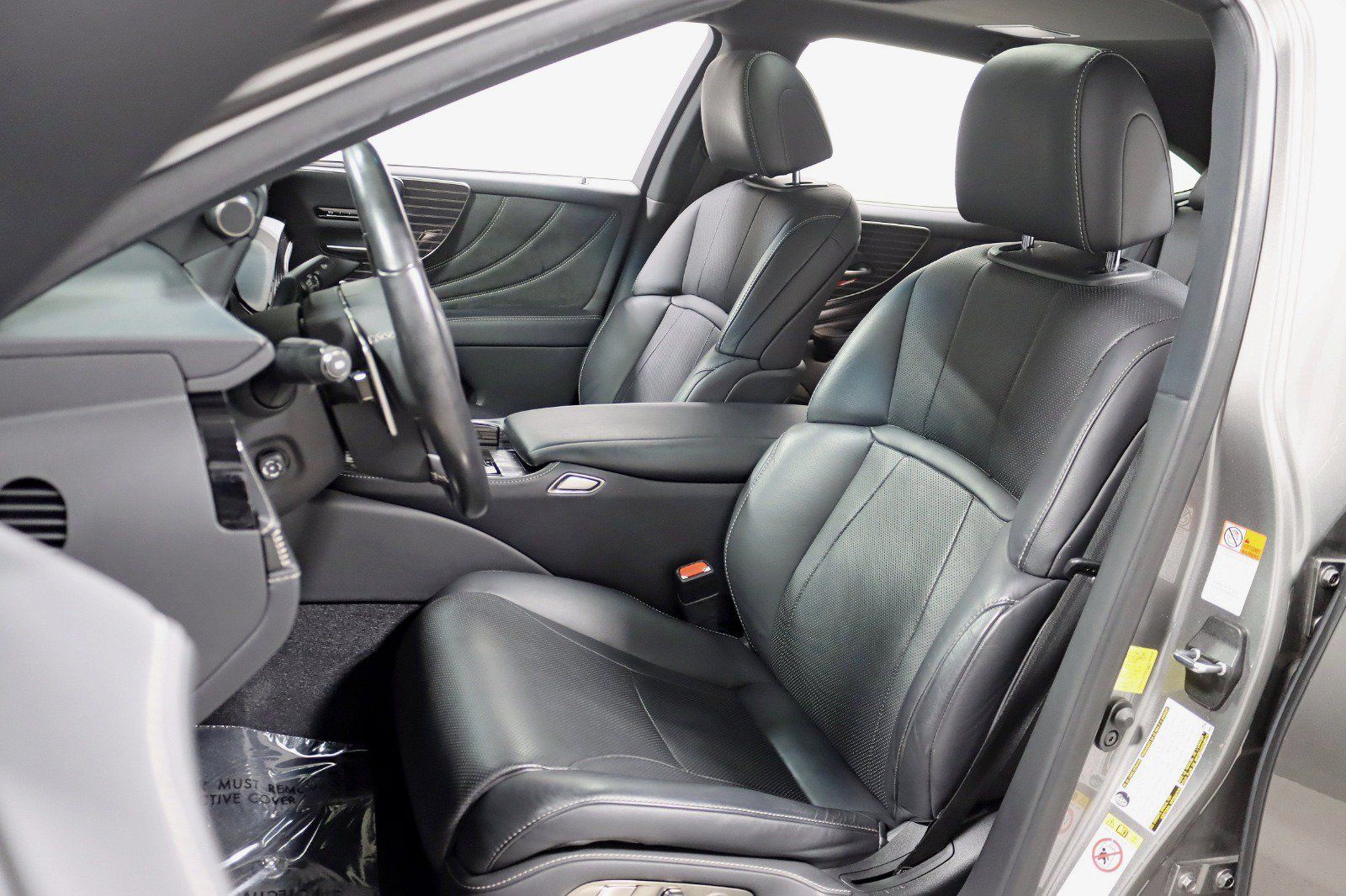 Used 2018 Lexus LS 500h AWD w/ Accessory Package (Z2) image 27