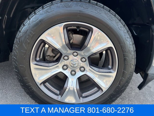 Used 2019 RAM 1500 Laramie AWD/4WD image 9