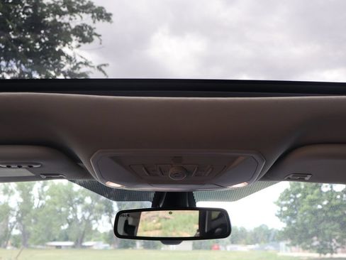 Used 2015 Ford Escape Titanium w/ Equipment Group 301A AWD/4WD image 28