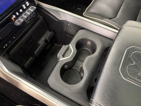 Used 2019 RAM 1500 Laramie image 22