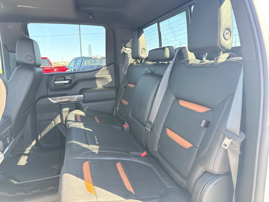 Used 2021 GMC Sierra 1500 AT4 w/ AT4 Premium Package AWD/4WD image 19