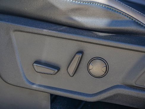 Used 2023 Ford Bronco Wildtrak image 25