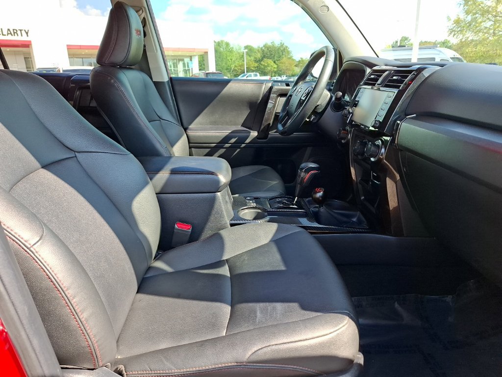 Used 2021 Toyota 4Runner Venture w/ Moonroof Package AWD/4WD image 32