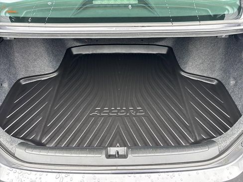 Used 2020 Honda Accord EX-L image 7