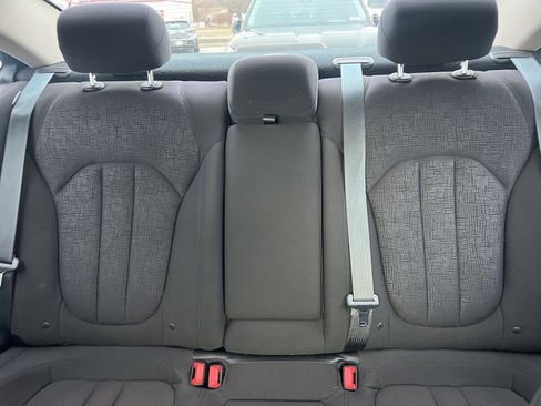 Used 2015 Chrysler 200 Limited w/ Convenience Group image 17