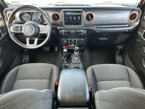 Used 2023 Jeep Gladiator Mojave AWD/4WD image 20