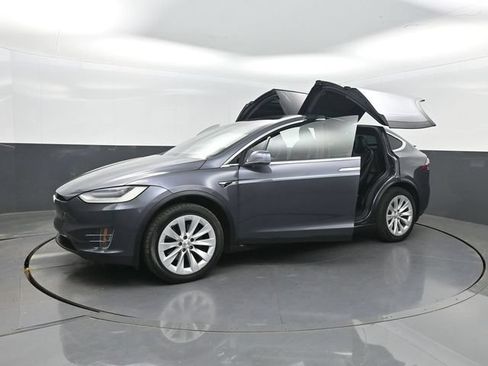 Used 2021 Tesla Model X Long Range AWD/4WD image 38