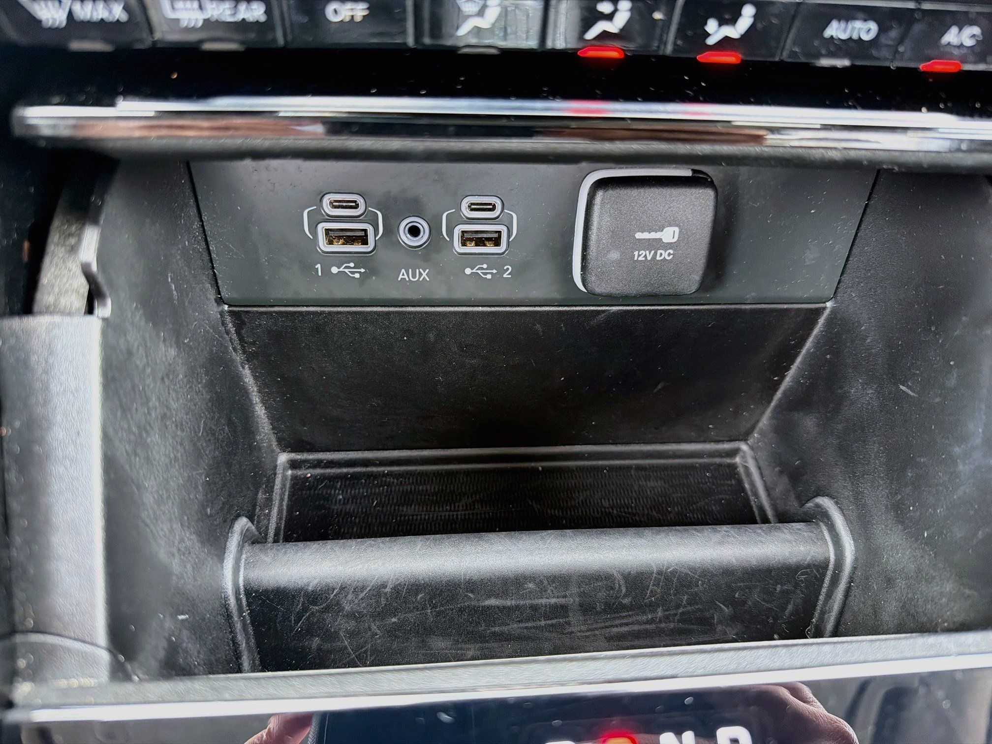 Used 2023 Jeep Grand Cherokee L Laredo AWD/4WD image 29