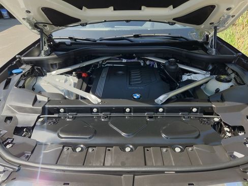 Used 2023 BMW X5 xDrive40i w/ Parking Assistance Package image 25