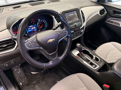 Used 2019 Chevrolet Equinox LT w/ Driver Convenience Package image 7