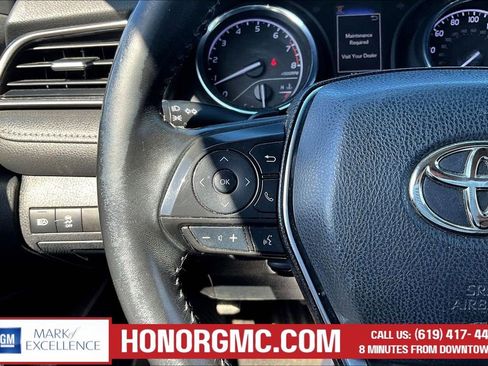 Used 2020 Toyota Camry SE w/ Convenience Package image 10