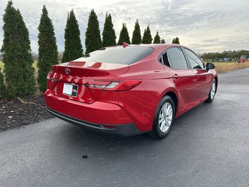 Certified 2025 Toyota Camry LE image 7