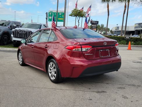 Used 2025 Toyota Corolla LE image 7