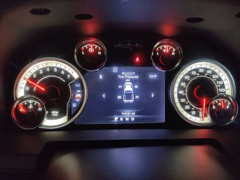 Used 2013 RAM 1500 Laramie w/ Convenience Group RWD image 23