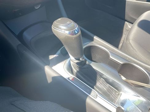 Used 2016 Chevrolet Malibu LS FWD image 39