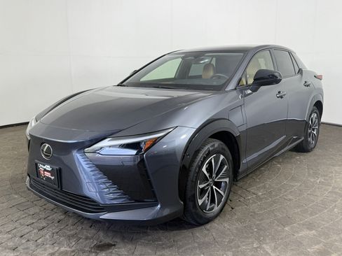 Used 2023 Lexus RZ 450e Premium w/ Technology Package AWD/4WD image 3