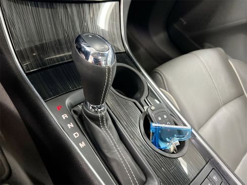 Used 2017 Chevrolet Impala Premier w/ Enhanced Convenience Package image 17