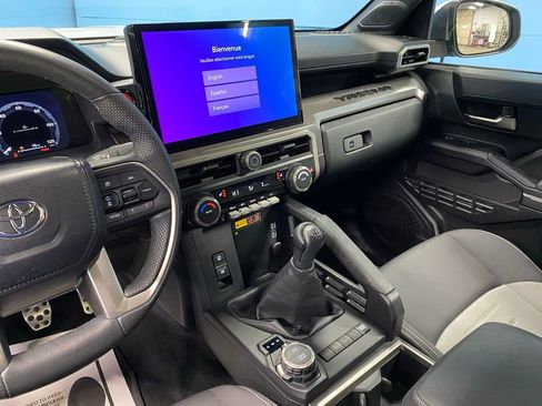 Used 2024 Toyota Tacoma TRD Sport image 27