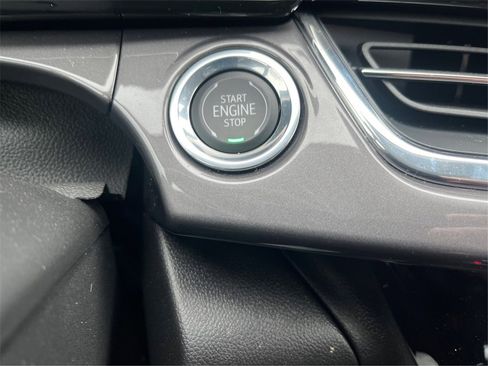 Used 2025 Chevrolet Trax ACTIV w/ Driver Confidence Package image 28