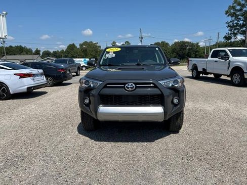 Used 2024 Toyota 4Runner TRD Off-Road Premium image 3