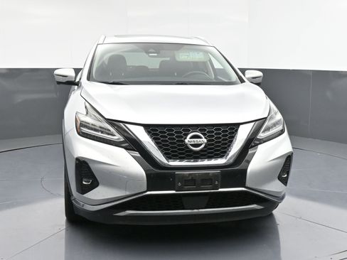 Used 2019 Nissan Murano Platinum image 2